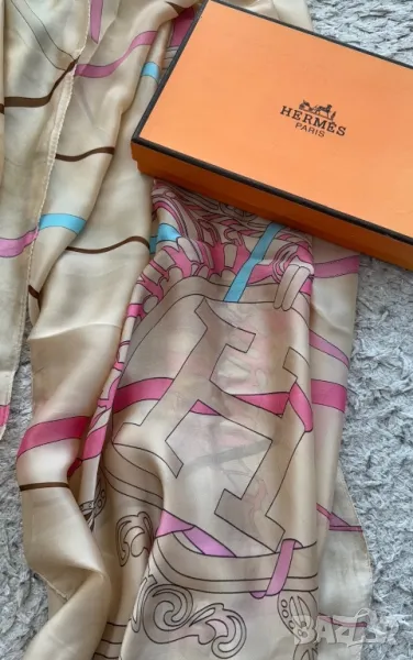 Шол Hermes Louis Vuitton LV, снимка 1