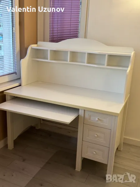 ПРОДАВАМ БЮРО - БЯЛО, снимка 1