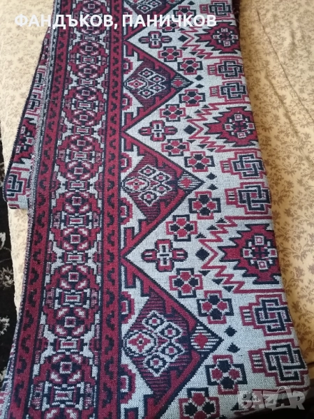 Продавам чисто нов двулицев килим с размер 3.90/2,50 метра, 70% вълна, 30% памук. Става за хол и, снимка 1