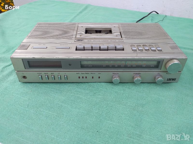 LOEWE SU 31Радио,часовник,касета, снимка 1