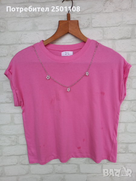 Тениска с колие, снимка 1