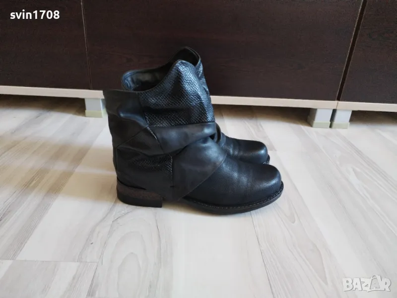 Дамски боти- ном 37 1/3, снимка 1