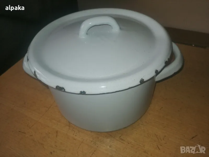 Продавам нова емайлирана българска тенджера 22/13см, снимка 1