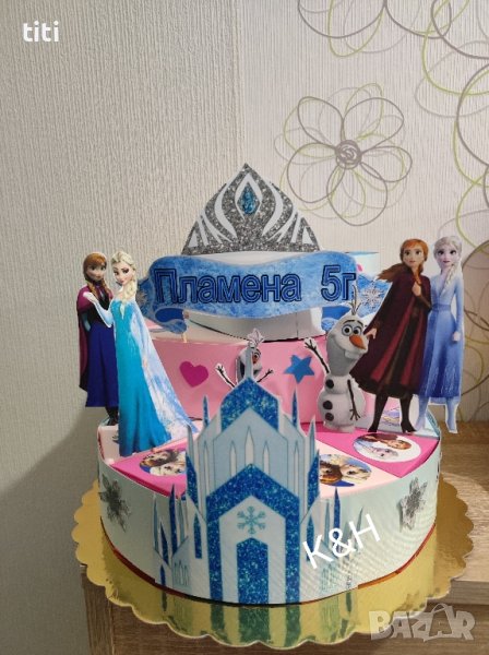 Картонена торта Елза и Анна , снимка 1