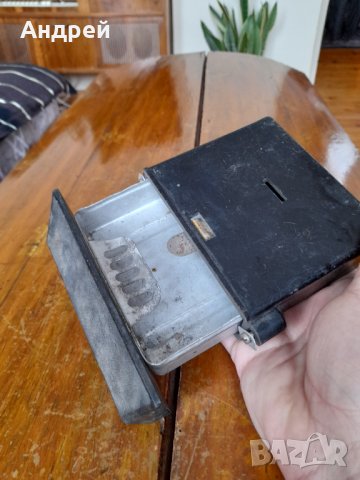 Стар автомобилен пепелник, снимка 5 - Други ценни предмети - 39094612
