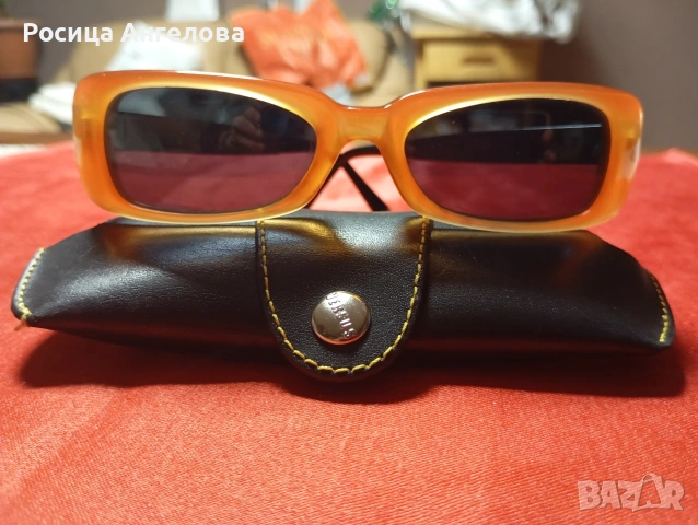 Оригинални слънчеви очила унисекс автентични Versus с оригинален калъф естествена кожа Versus , снимка 6 - Слънчеви и диоптрични очила - 53529031