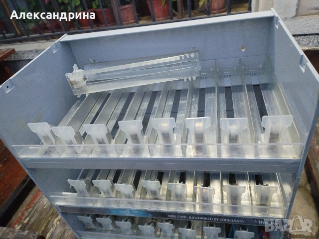 Стелаж за цигари , снимка 2 - Стелажи и щандове - 53436488