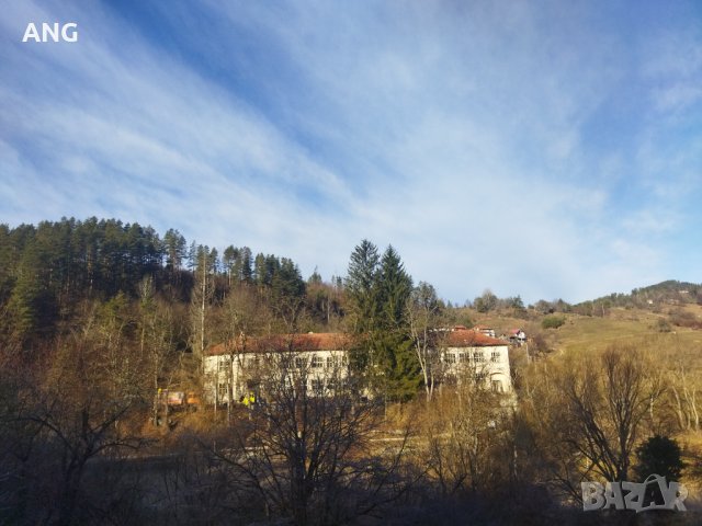 Продава Сграда с УПИ 5030 кв.м. в близост до к.к.Пампорово, снимка 2 - Хотели - 43981513