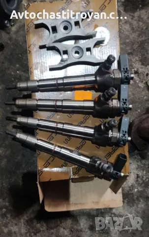 Комплект дюзи, помпа и рел Skoda Octavia VRS 184hp - 04L 130 277 AE, снимка 6 - Части - 49767302