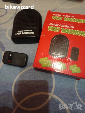 Машина за пърдене с дистанционно управление, забавна и оригинална играчка НОВО, снимка 2 - Други - 53115667