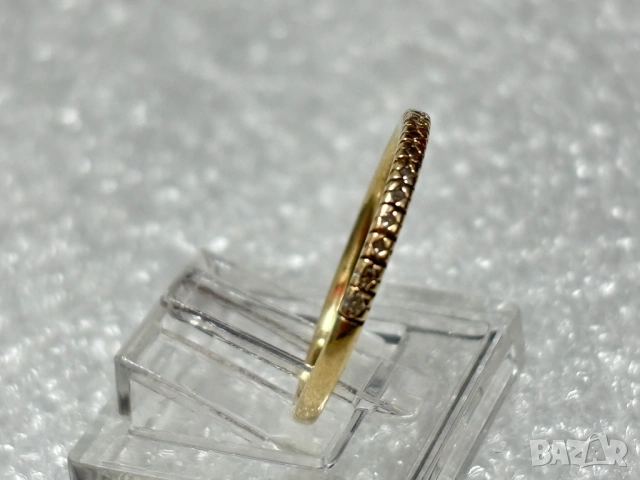 Златен Дамски Пръстен с циркони тип халка-1,15 грама, 14К (проба 585), снимка 9 - Пръстени - 53368354