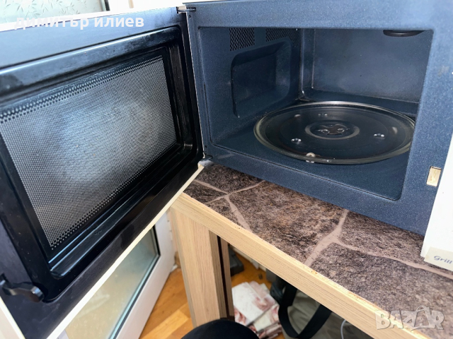 Микровълнова  печка Samsung с грил , снимка 2 - Микровълнови - 44863601