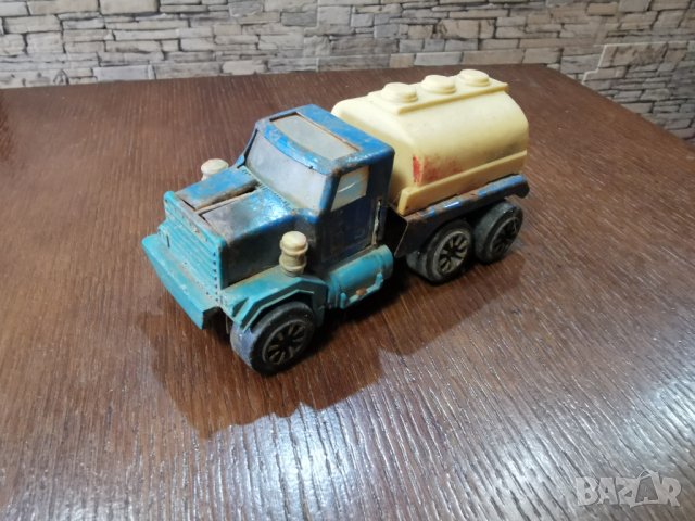 стара желязна играчка