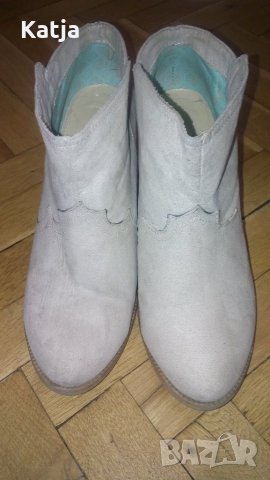 Велурени боти Bershka, снимка 2 - Дамски боти - 27088231