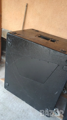 професионална уредба 4баси х1800,w/3600w 4topa 4incovi draiveri rcf stupala procesor