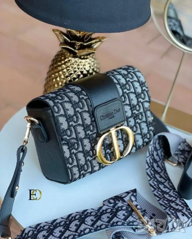 чанти christian dior , снимка 7 - Чанти - 51293730