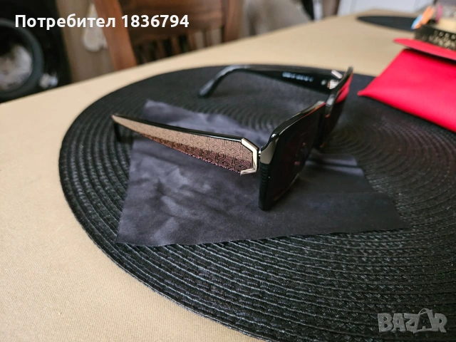 Продавам Слънчеви очила, снимка 4 - Слънчеви и диоптрични очила - 53097784