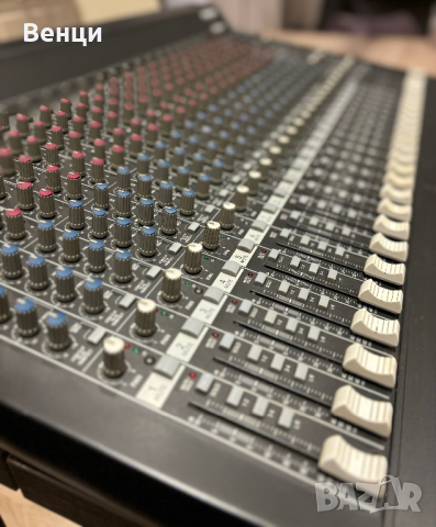 Mackie SR 24.4 VLZ mixer смесителен пулт, снимка 6 - Ресийвъри, усилватели, смесителни пултове - 44895060