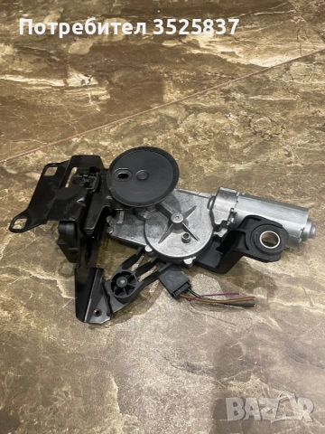 BMW e61 мотор задна чистачка, снимка 2 - Части - 53515515