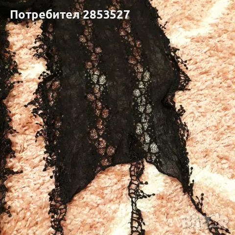 Дамски черен Шал, снимка 2 - Шалове - 47554971