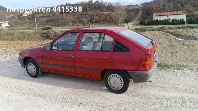 Опел кадет , снимка 2 - Автомобили и джипове - 49504098