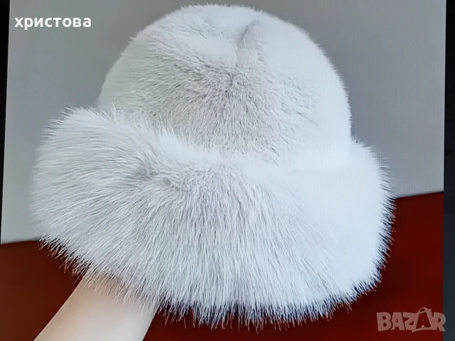 Зимни пухкави шапки, снимка 7 - Шапки - 52256533