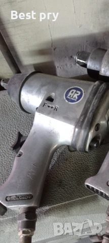 Пневматичен гайковерт