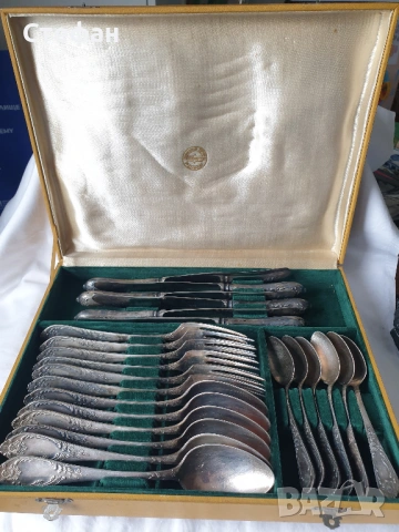 Комплект посребрени прибори