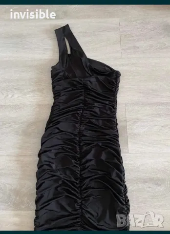 Черна рокля, снимка 2 - Рокли - 48722566