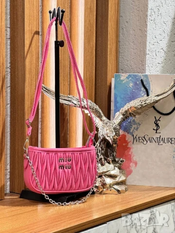 чанти Miu Miu , снимка 3 - Чанти - 51091878