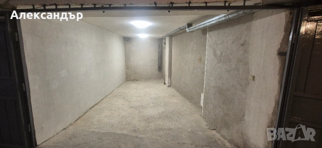 Гараж Център зад Съда, снимка 6 - Гаражи и паркоместа - 53311480