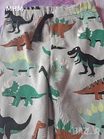 Долнище Н&М 134 см, снимка 2 - Детски анцузи и суичери - 51131078