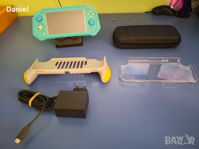 Nintendo Switch Lite 256 GB хакнат + аксесоари