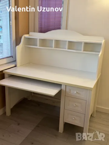 ПРОДАВАМ БЮРО - БЯЛО