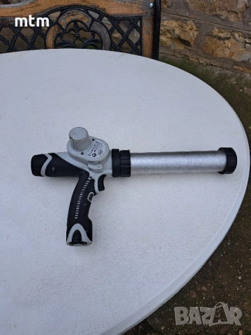пистолет за силикон , снимка 6 - Други инструменти - 52566641