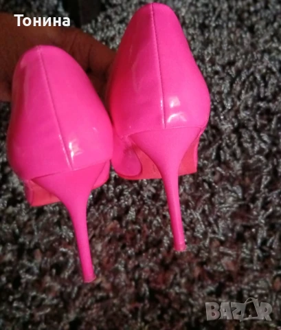 Бонбонени дамски , лачени обувки , снимка 4 - Дамски обувки на ток - 51369495