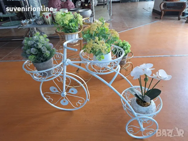 метален цветарник колело, снимка 3 - Градински мебели, декорация  - 50410667