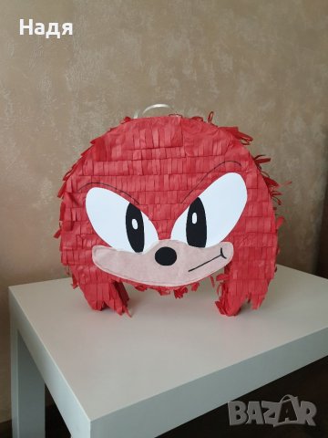 Пинята "Knuckles" 🦔 от Соник, снимка 1 - Други - 39435033