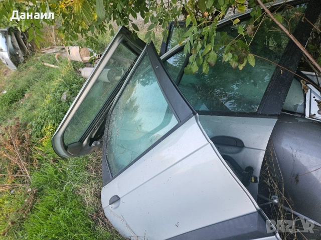 Врати за Рено Сценик 1, снимка 3 - Части - 51789234
