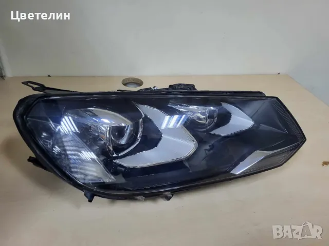 Десен фар за VW Tuareg 7P desen far туарег 7п, снимка 1 - Части - 48866886