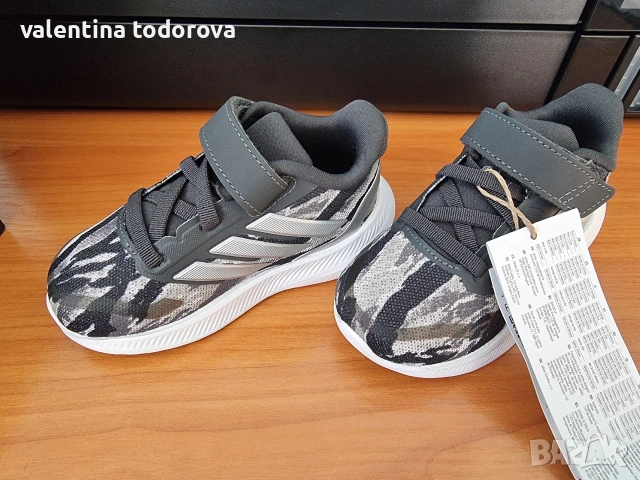 маратонки Adidas runfalcon 5, снимка 2 - Детски маратонки - 53304310