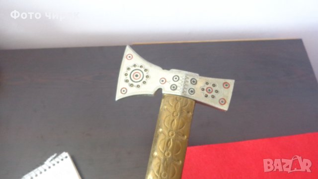 Декоративна бойна брадва от Карпатите, снимка 4 - Антикварни и старинни предмети - 32970430
