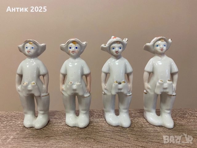 Статуетка „Млад будьоновец“, СССР (налични 4 броя)