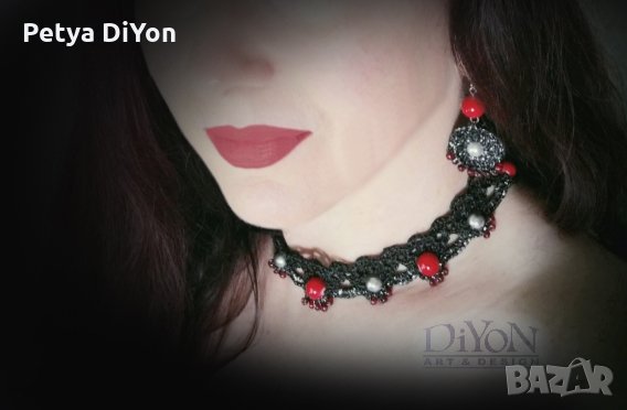 Комплект дамски бижута от ръчно плетена дантела колие и обеци, снимка 2 - Бижутерийни комплекти - 32974630