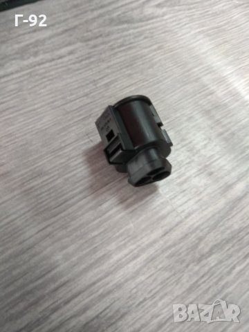  1J0973203**NEU**VAG**Букса**, снимка 2 - Части - 32993421