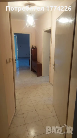 Продавам тристаен апартамен в кв. Калето, снимка 2 - Апартаменти - 51291995