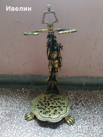 барокова стойка за чадъри