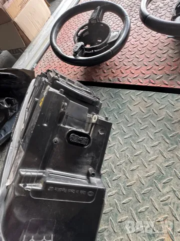 Audi A6 десен фар завиващ, снимка 2 - Части - 49696063