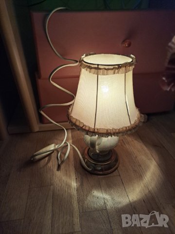 Стара нощна лампа от месинг и порцелан