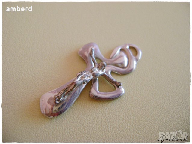 Стилен сребърен кръст - С003